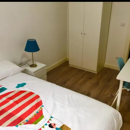 4 Bedroom Flat - Free Parking Appartement Saragosse